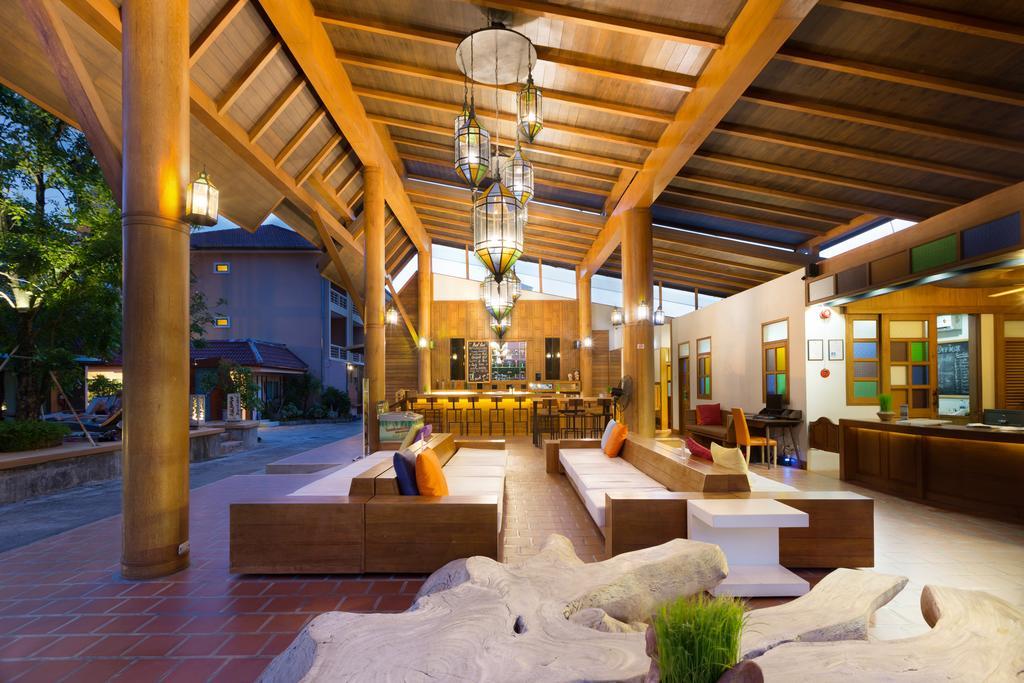 Naina Resort&Spa - SHA Extra Plus Patong Exterior foto